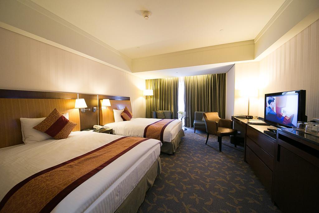 Evergreen Plaza Hotel - Tajnan Szoba fotó Deluxe Room