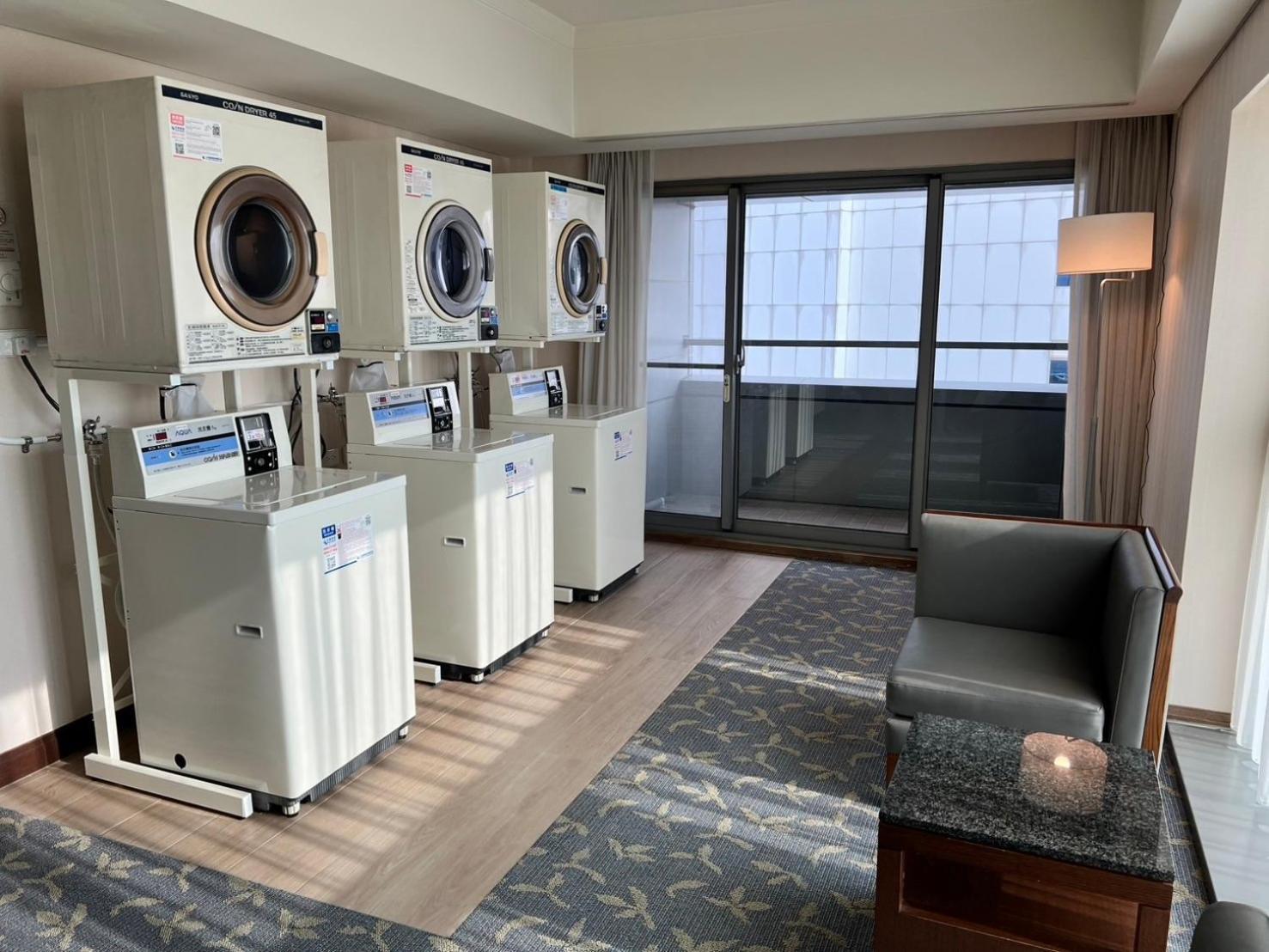 Evergreen Plaza Hotel - Tajnan Kültér fotó Laundry room